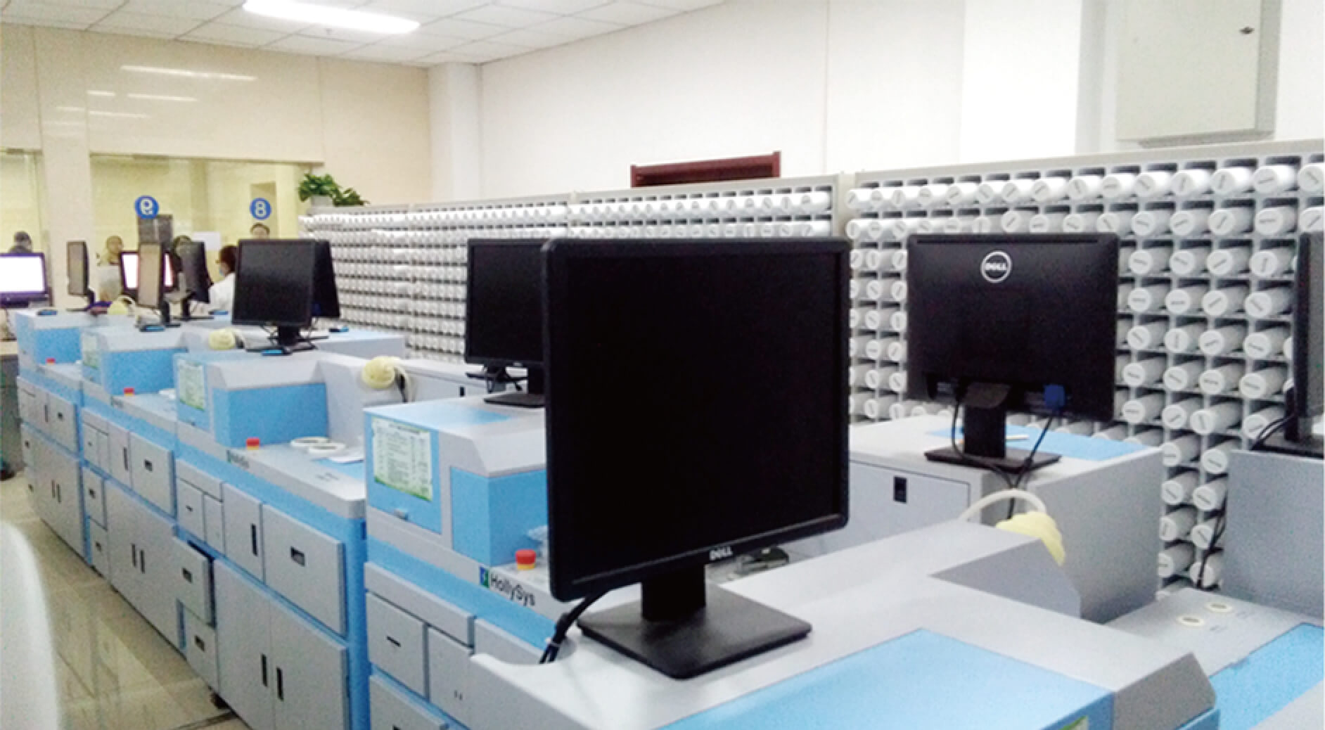 太阳成集团tyc138·MD6110型中药配方颗粒智能化调配系统医院使用实景